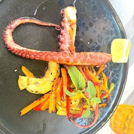 Be Free-central-free Parking-garden-bbq Pula